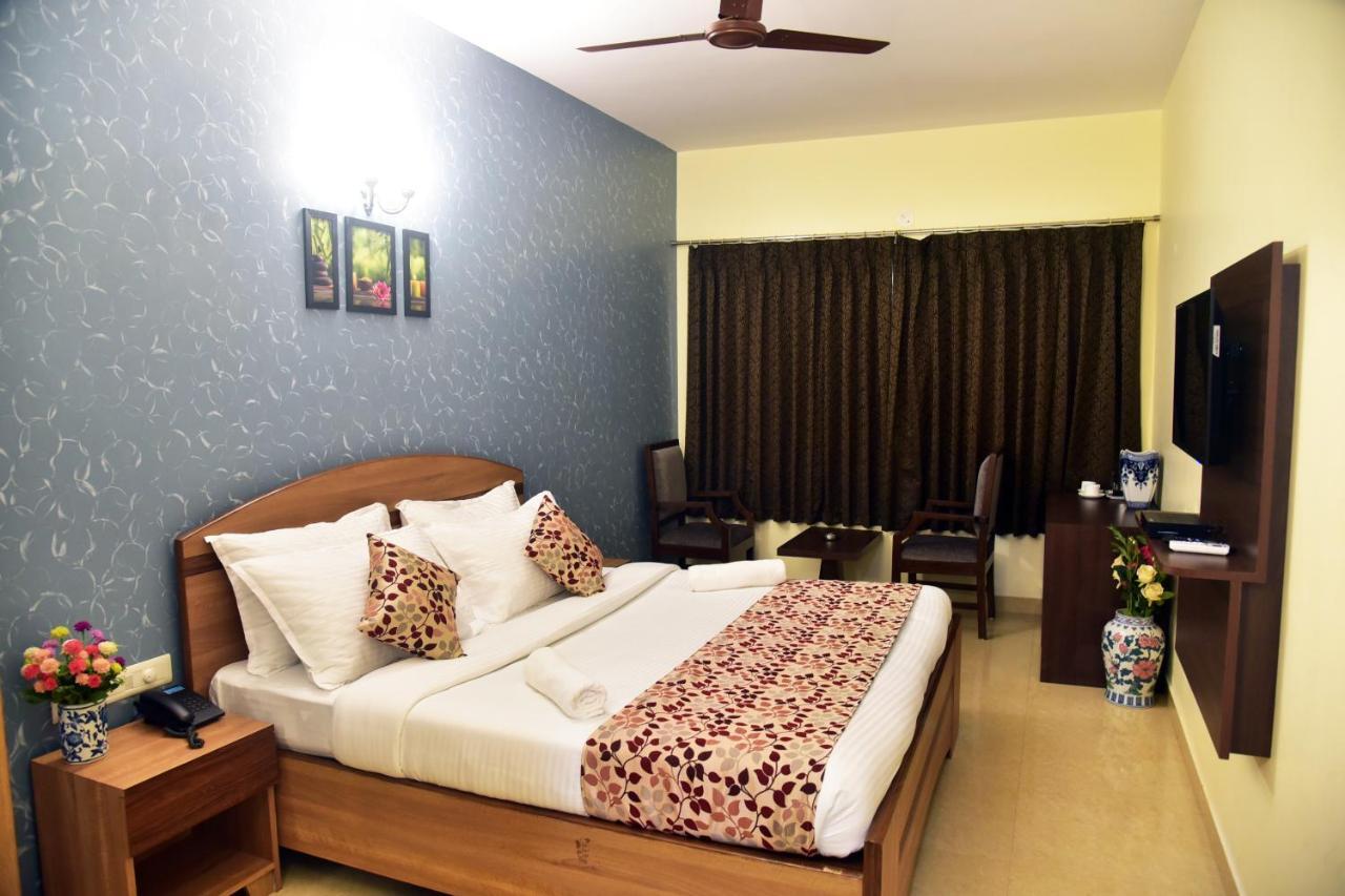 Candolim Grande Resort Esterno foto