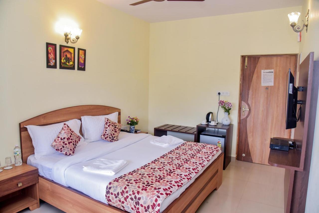 Candolim Grande Resort Esterno foto