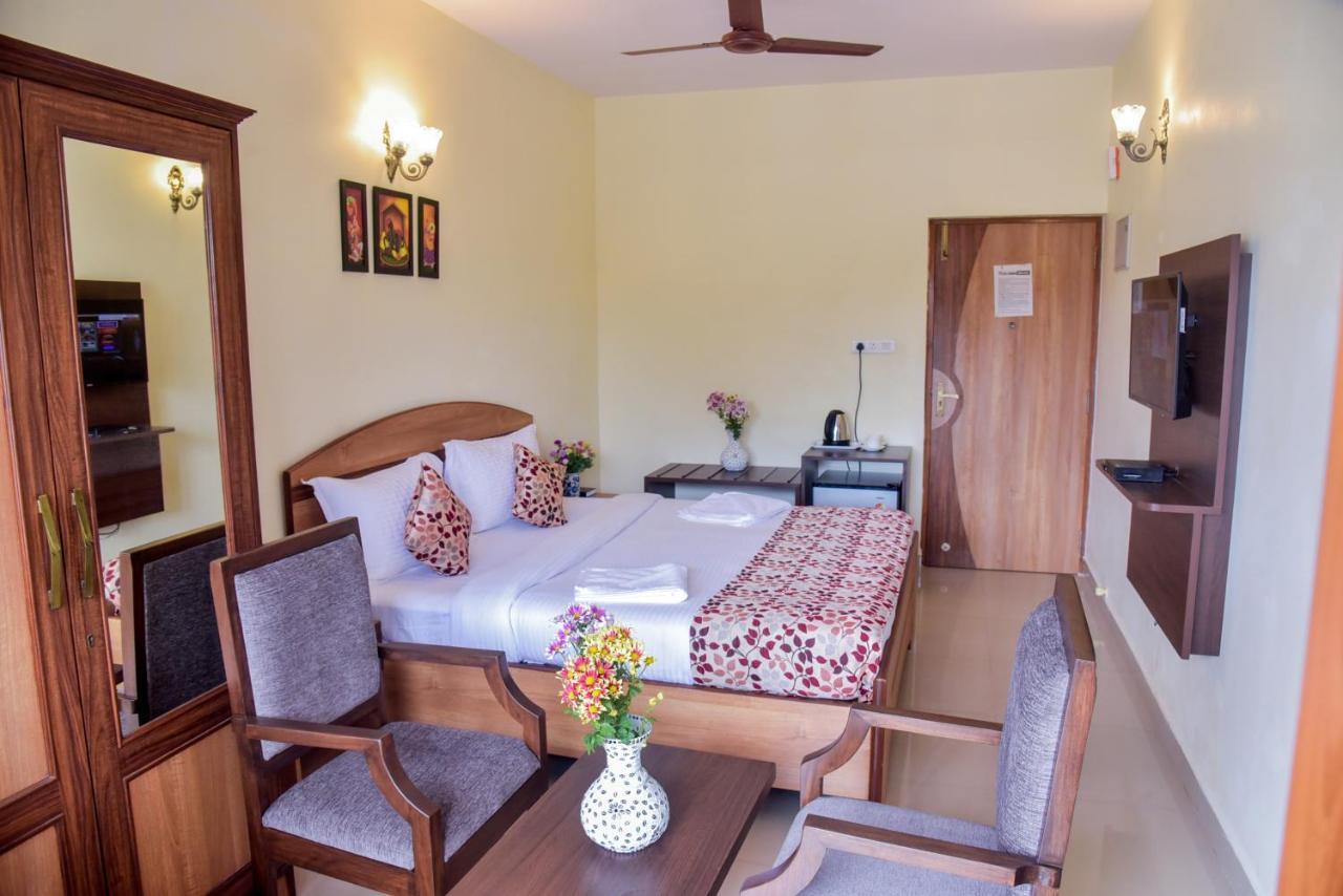 Candolim Grande Resort Esterno foto