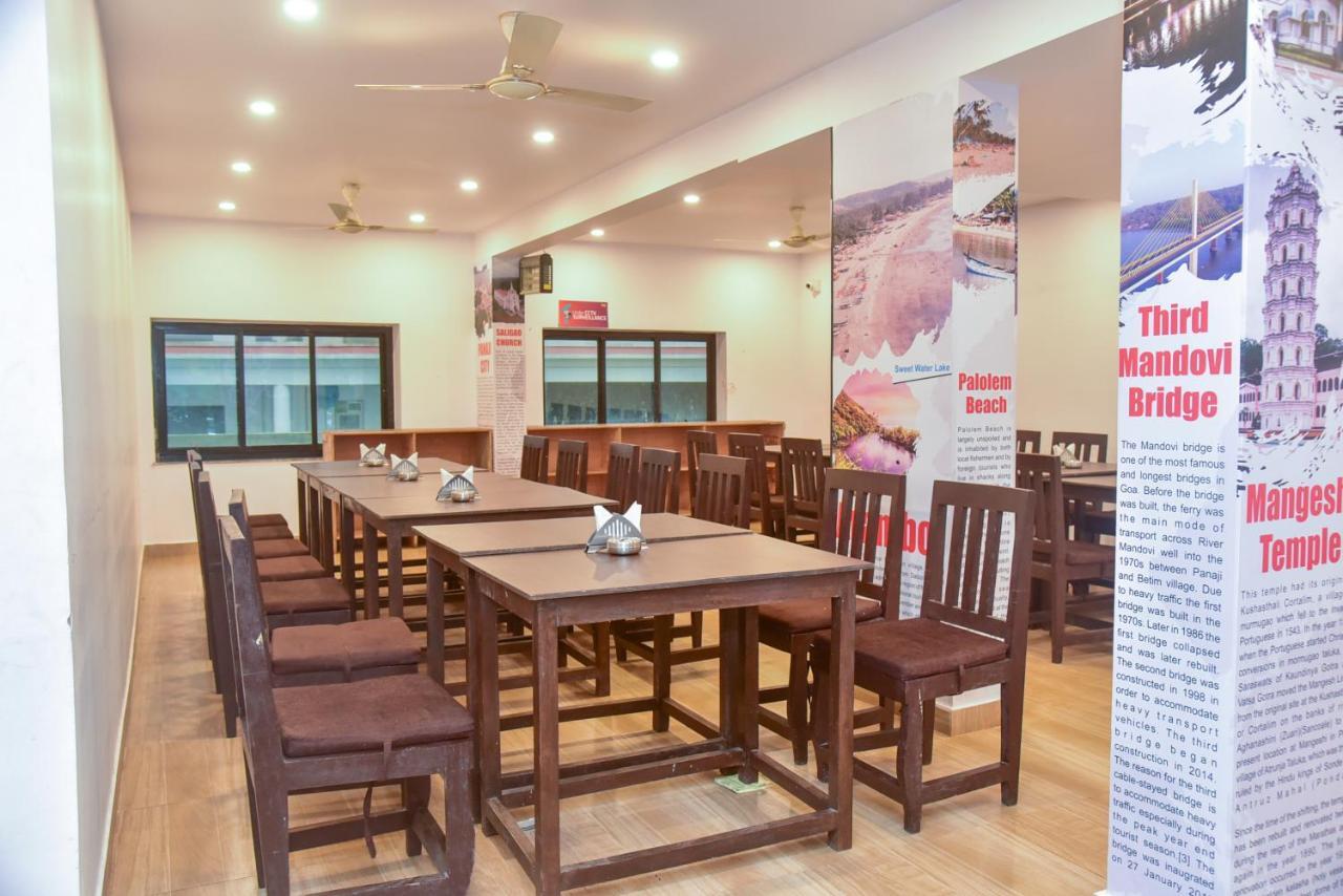 Candolim Grande Resort Esterno foto